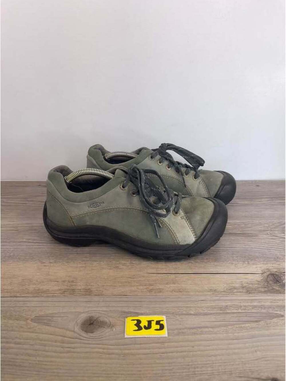 KEEN Presidio Leather Low Walking Shoes Womens 9 Green Oxford Sneakers